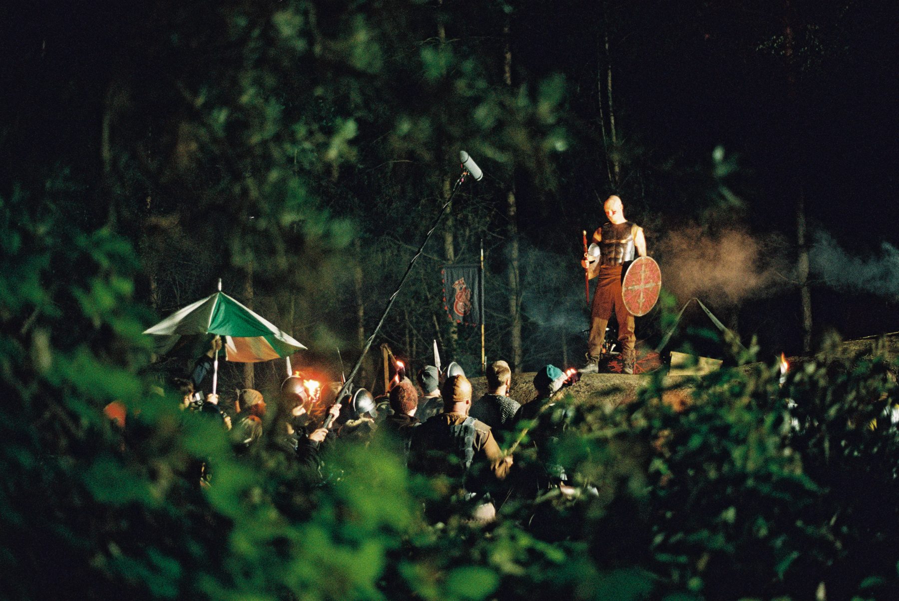 Behind the scenes, Maximus
